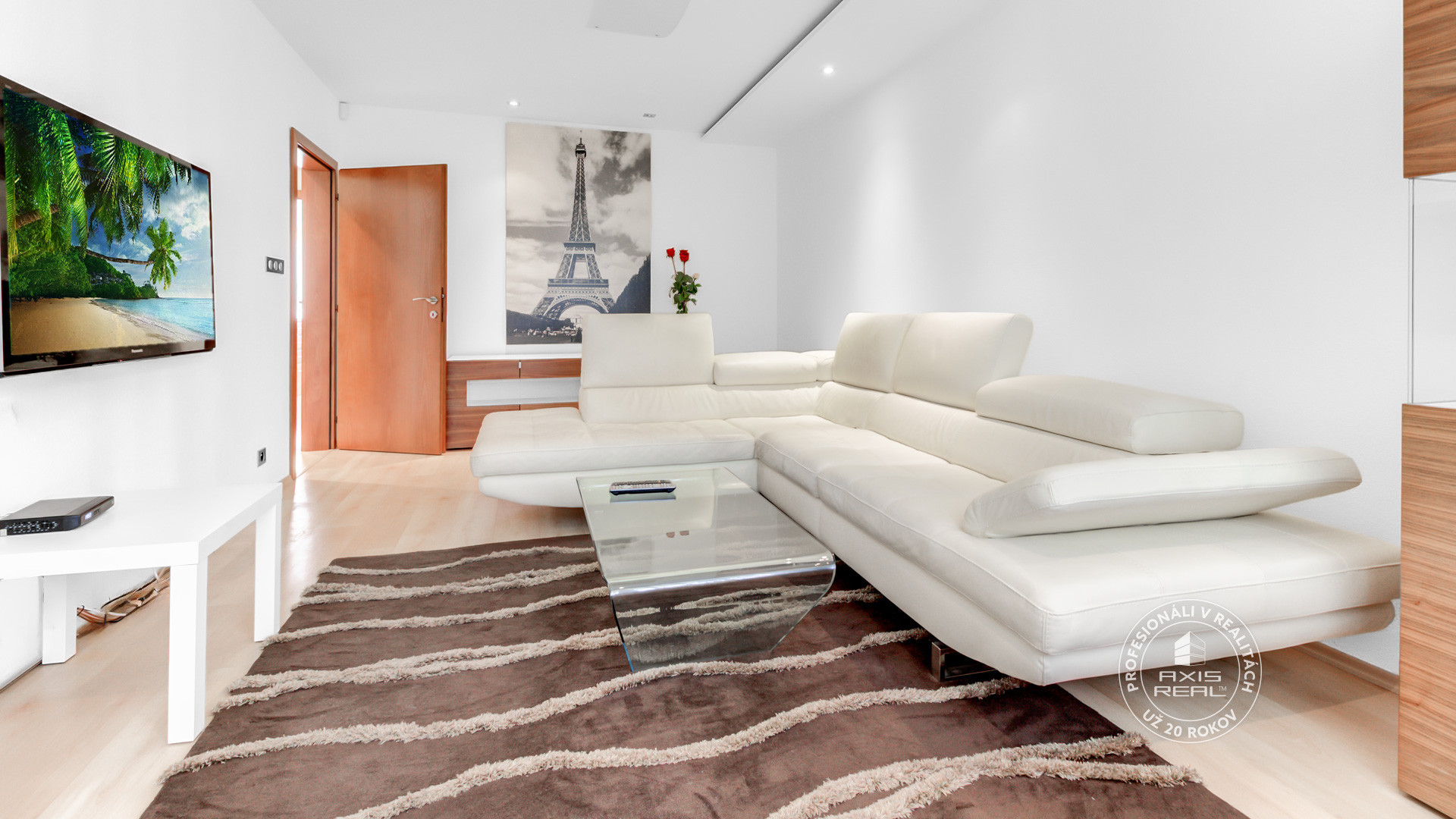  HIGH-END 2-ROOM flat with balcony, Ružinov, Rumančeková