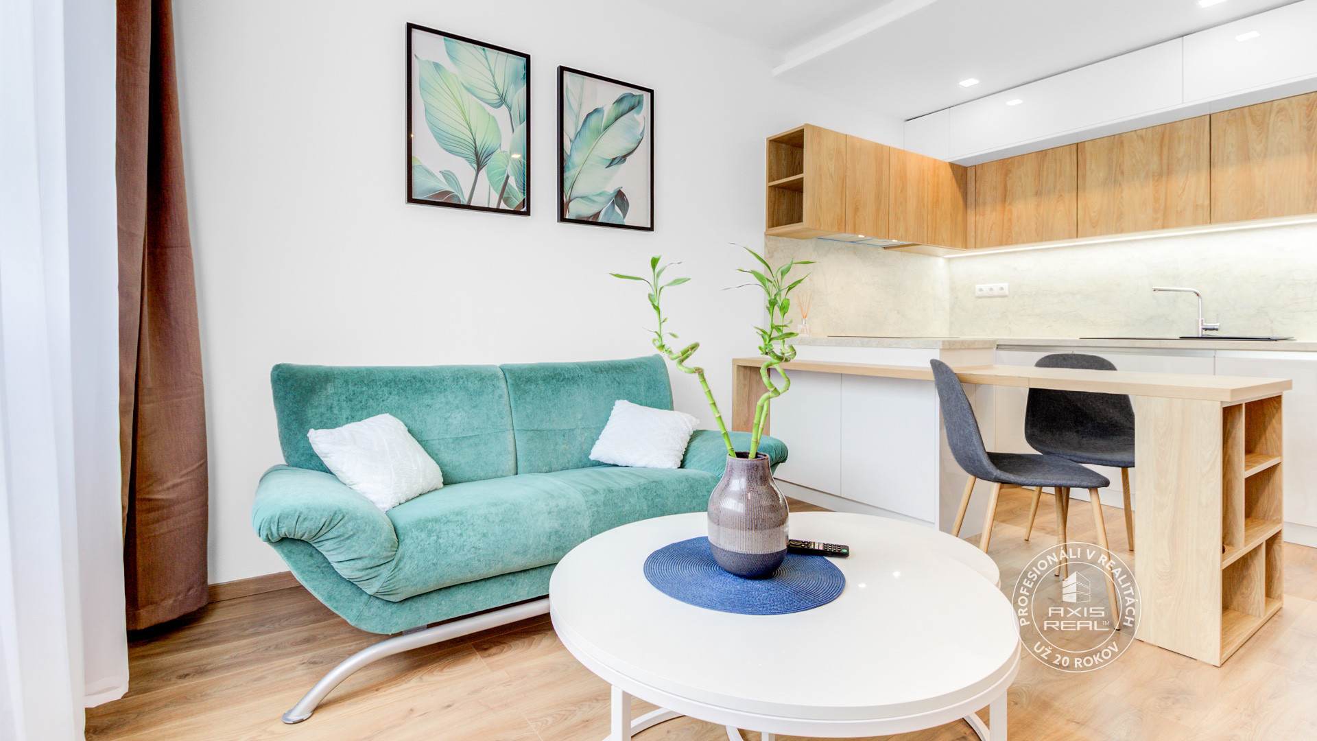  Zariadený 1,5-izbový byt, samostatná spálňa, Hronská 