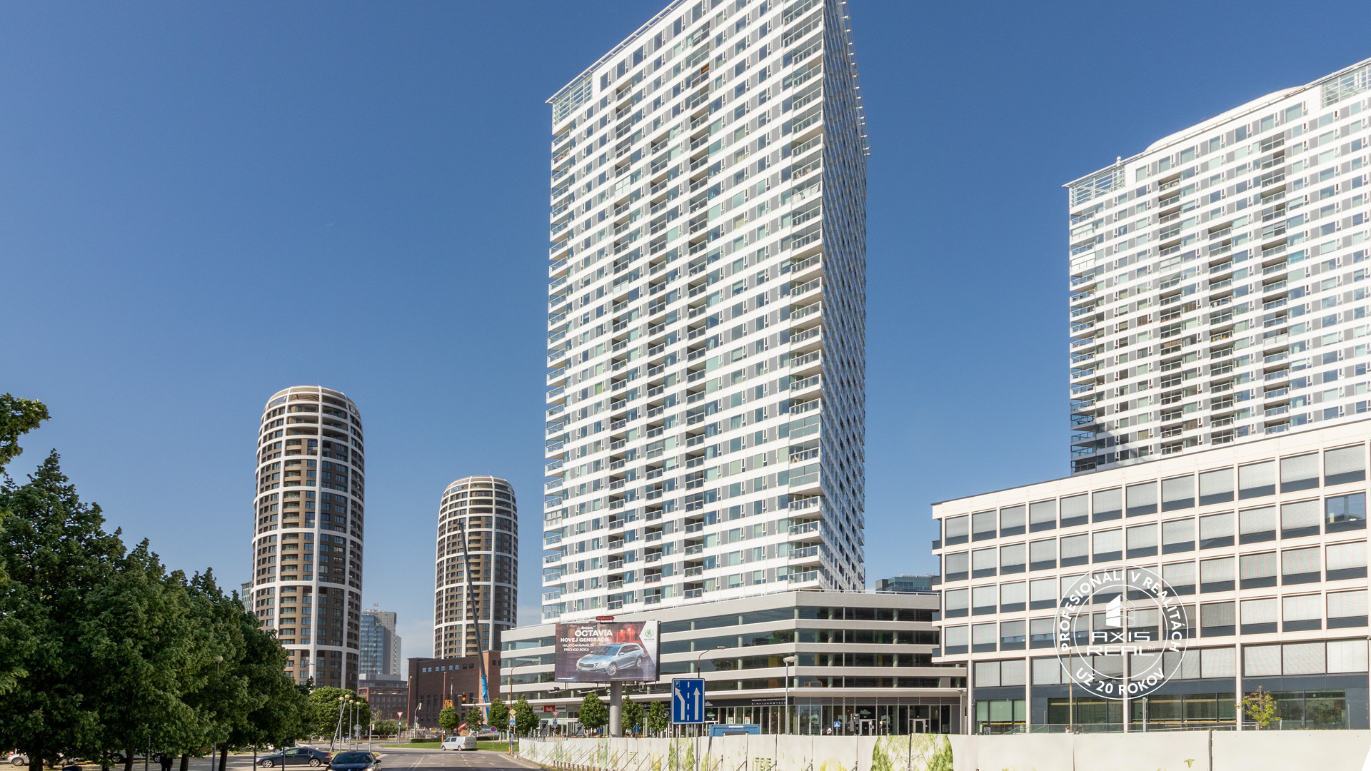  Moderný 2i apartmán, LODŽIA, PIVNICA, GARÁŽ, Panorama City