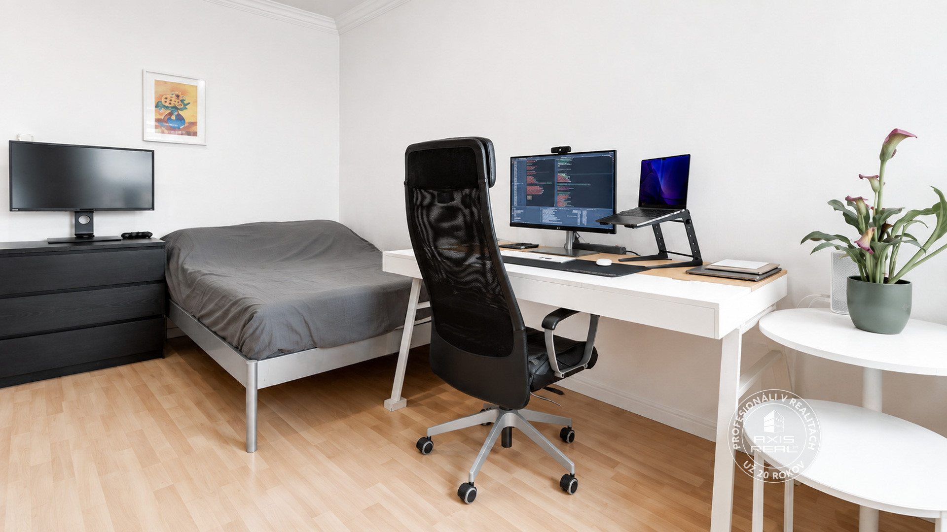 STUDIO WITH OWN ENTRANCE and COMMON BACKYARD, OLD TOWN, LAZARETSKÁ Str