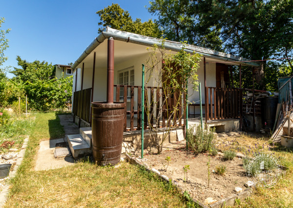  2-izb. chata so záhr. 302 m2 BA II. Ružinov, Mokráň záhon
