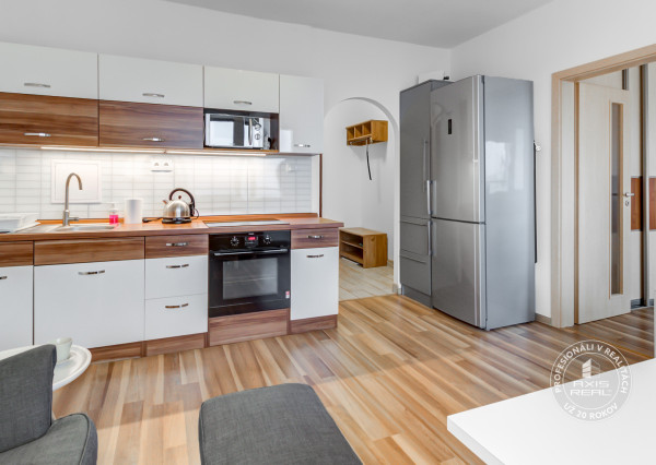  Dvojgarsónka, 2x LODŽIA, BA V. Petržalka, Nám. hraničiarov