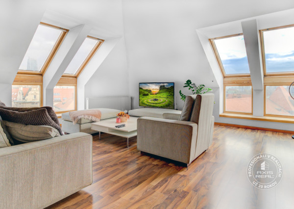 2-izb. byt, KRÁSNY VÝHĽAD, BA. Staré Mesto, Vajanského ul.