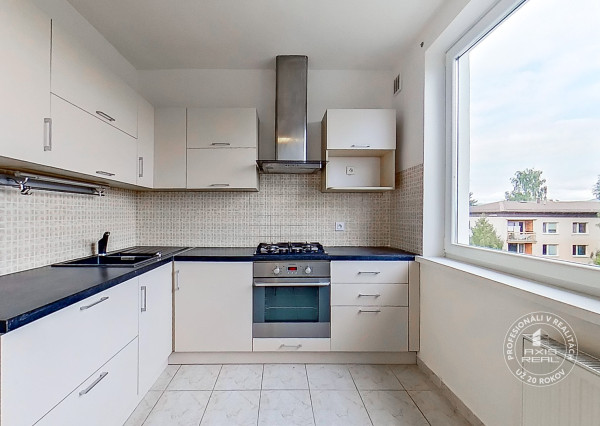   Slnečný 3-izbový byt s LODŽIOU, Stará Ľubovňa, Komenského