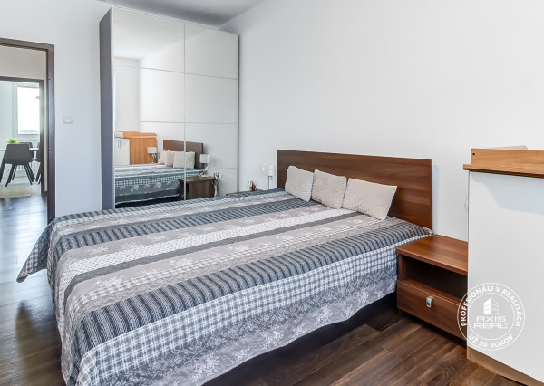 Rent Three bedroom apartment, Three bedroom apartment, Röntgenova, Bra