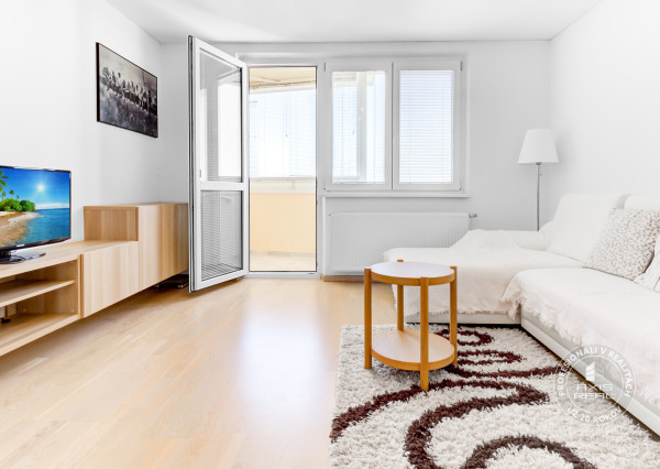  Moderný 3-izb. byt s LODŽIOU a KLÍMOU, BA - DNV, P. Horova