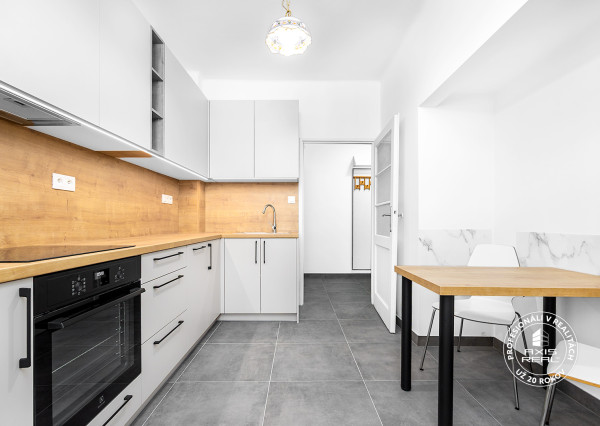   2-izbový byt, BA I. Staré Mesto, Justičná ul.