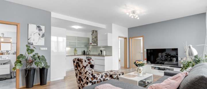 Rent Three bedroom apartment, Three bedroom apartment, Stromová, Brati