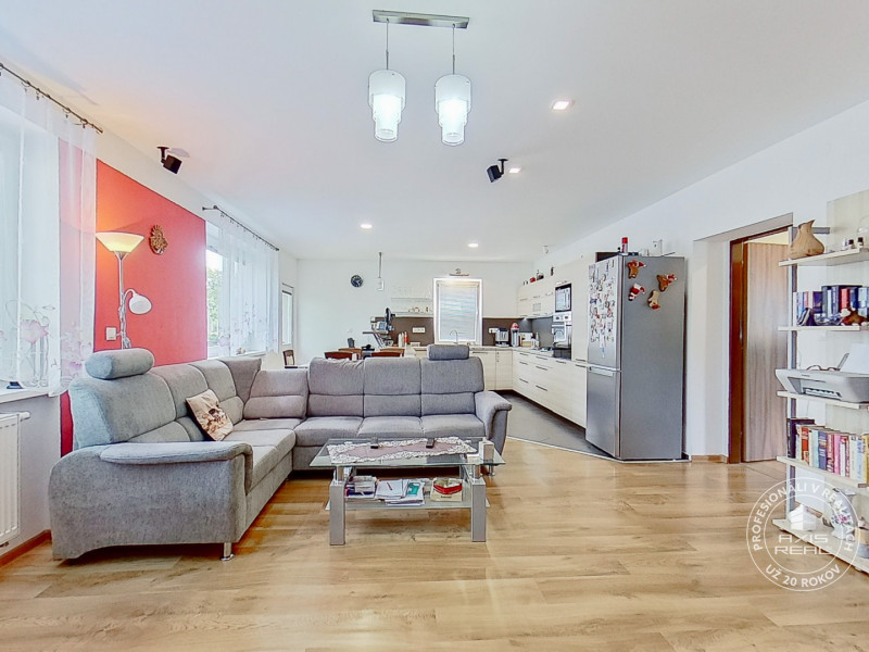  Rodinný dom, BA II. Podunajské Biskupice, ulica Pri trati