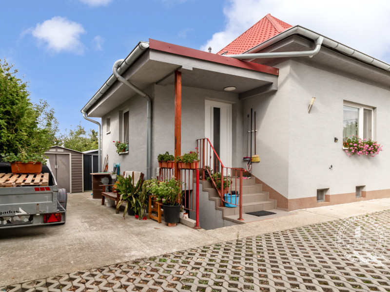  Rodinný dom, BA II. Podunajské Biskupice, ulica Pri trati