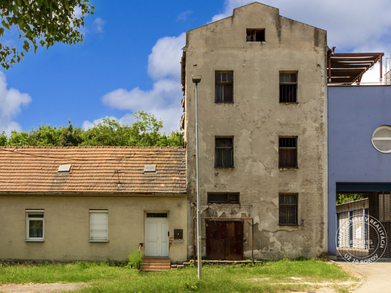 Rodinný Dom a Mlyn, pozemok, investičná príležitosť Lamač