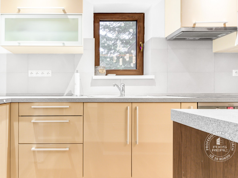  2-izb. byt v RD, TERASA, BA IV Dúbravka, Tavarikova Osada