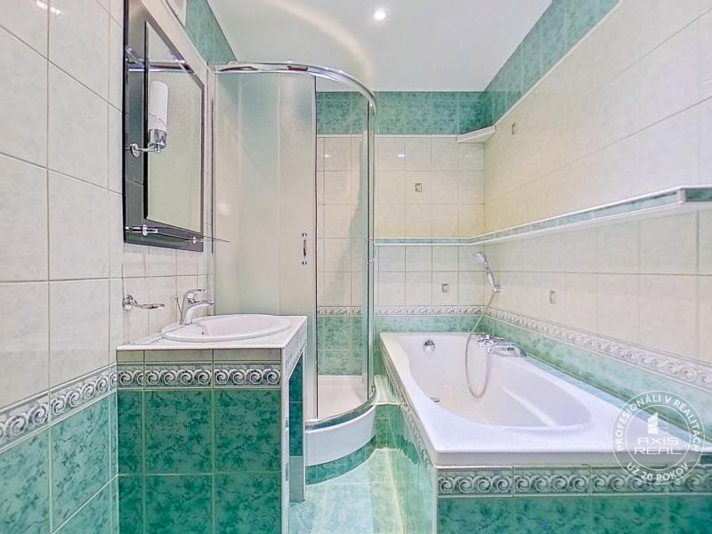 Sale Three bedroom apartment, Three bedroom apartment, Okružná, Stará 