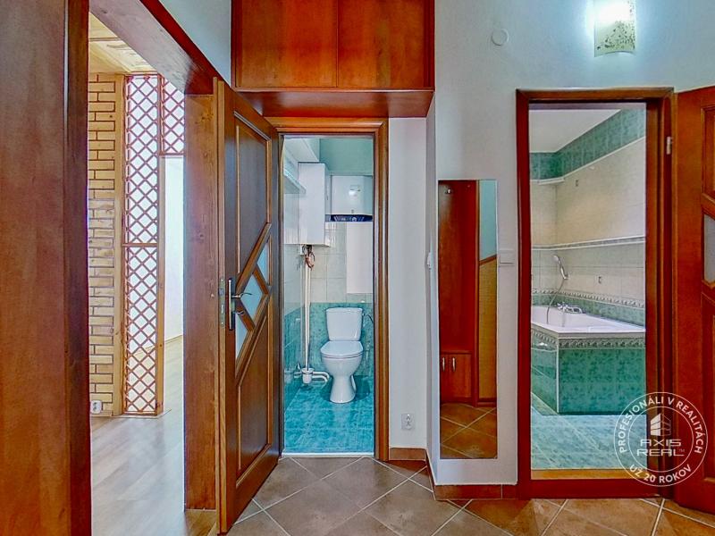 Sale Three bedroom apartment, Three bedroom apartment, Okružná, Stará 