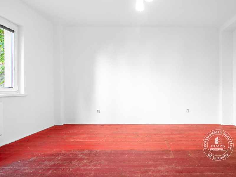  INVESTIČNÁ PRÍLEŽITOSŤ 1-izb.byt, Staré Mesto, Radlinského