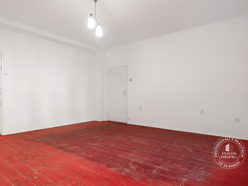  INVESTIČNÁ PRÍLEŽITOSŤ 1-izb.byt, Staré Mesto, Radlinského