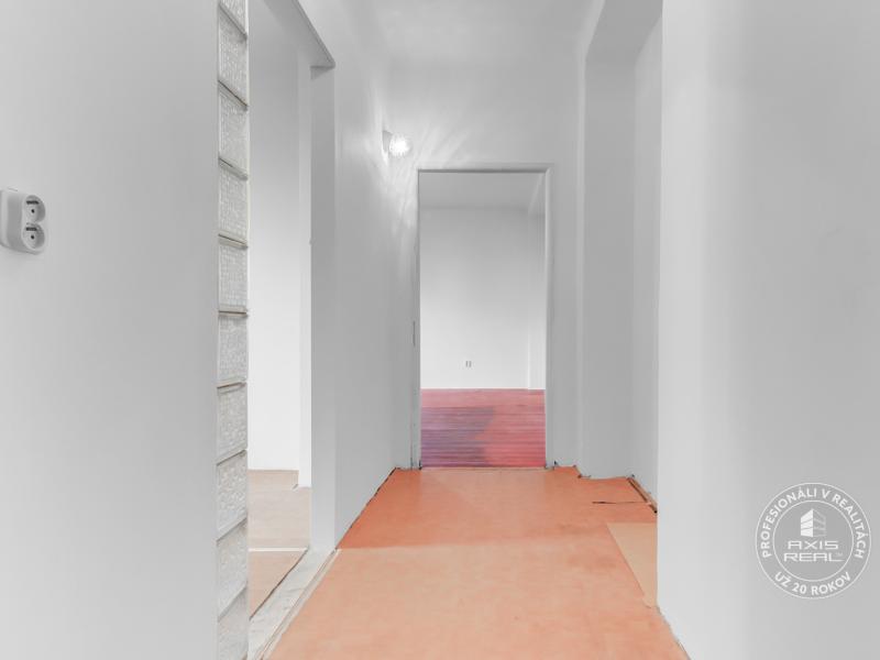  INVESTIČNÁ PRÍLEŽITOSŤ 1-izb.byt, Staré Mesto, Radlinského