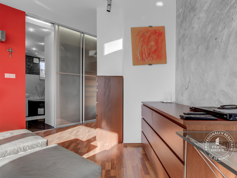 Slnečný 1-izb. byt, LODŽIA, BA IV Karlova Ves, Matejkova