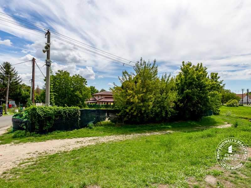  Stavebný pozemok (1.330 m2) Topoľový rad, Bernolákovo