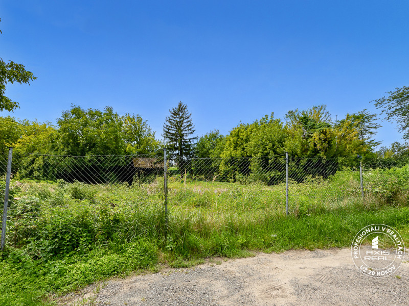  Stavebný pozemok (1.330 m2) Topoľový rad, Bernolákovo