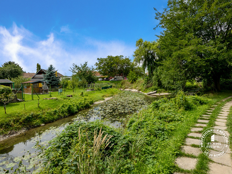  Stavebný pozemok (1.330 m2) Topoľový rad, Bernolákovo