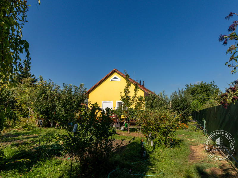  4-izbový DREVODOM, pozemok 1640 m2, Senec, Hrubý Šúr