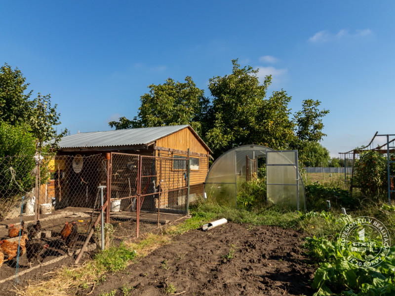  4-izbový DREVODOM, pozemok 1640 m2, Senec, Hrubý Šúr