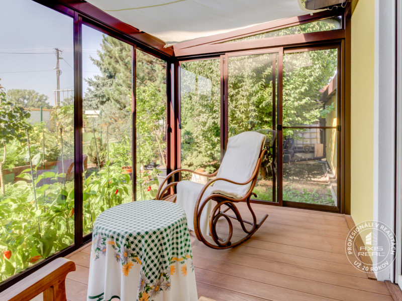  4-izbový DREVODOM, pozemok 1640 m2, Senec, Hrubý Šúr