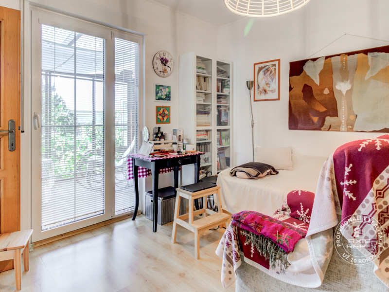  4-izbový DREVODOM, pozemok 1640 m2, Senec, Hrubý Šúr