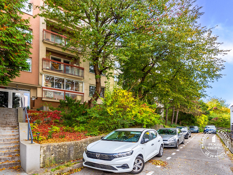  1-izbový byt s LODŽIOU, BA IV. Dúbravka, Chrobákova ul.