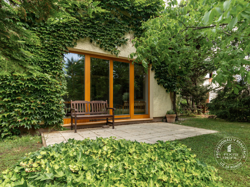 Big House + Smaller House for TWO GENERATION Living