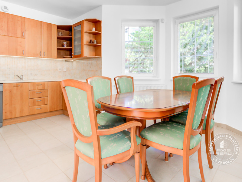 Big House + Smaller House for TWO GENERATION Living