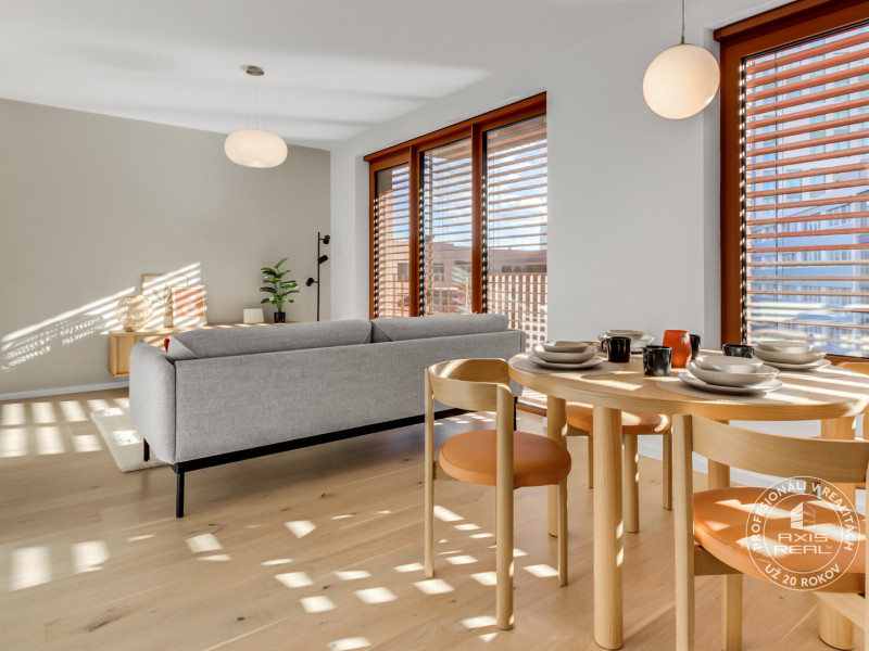  NOVÝ krásny 2i byt, ZWIRN, 2x balkón, parkovanie, Košická