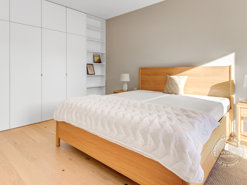  NOVÝ krásny 2i byt, ZWIRN, 2x balkón, parkovanie, Košická