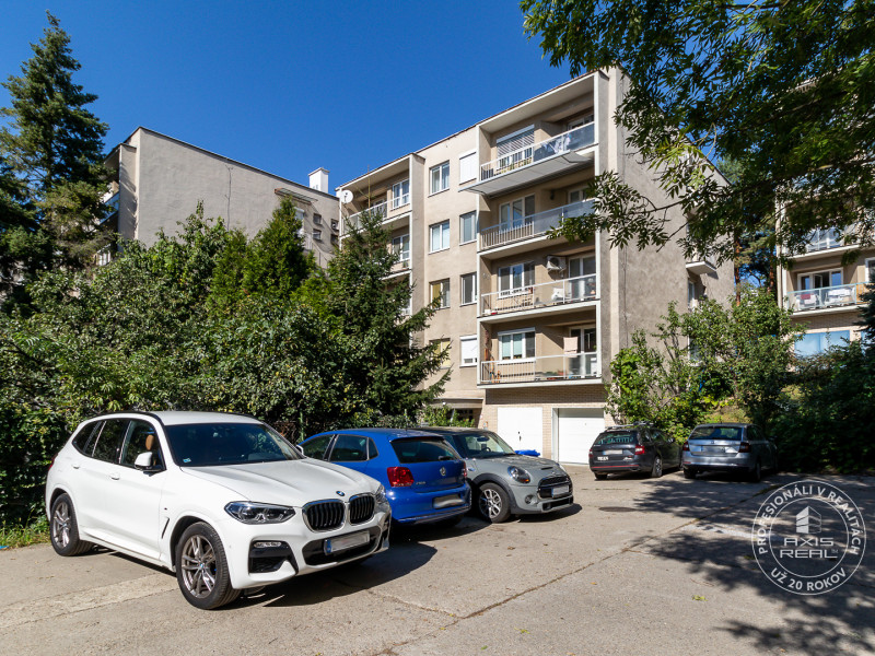  Pekná štýlová garsónka, PIVNICA, BA I SM, Slávičie údolie