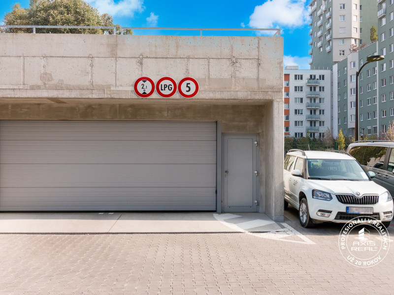  Garážové státie v NOVOSTAVBE, BA V. Petržalka, Bosákova ul