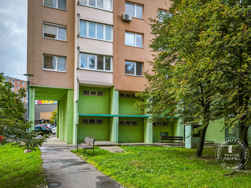  Rezervované: 1-izbový byt Rača, Závadská