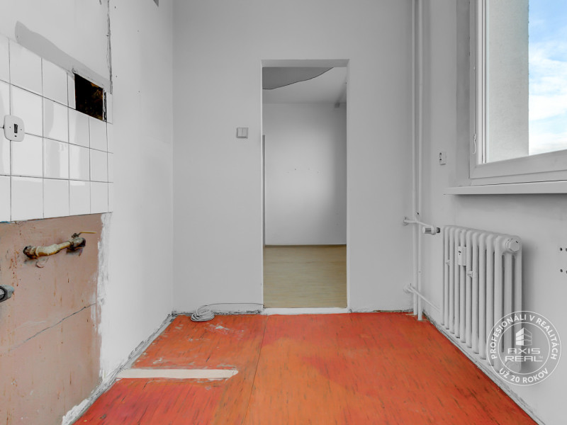  SVETLÝ 2-izbový byt v PÔVODNOM STAVE, BA II., Estónska ul.