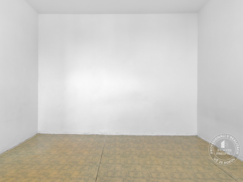  SVETLÝ 2-izbový byt v PÔVODNOM STAVE, BA II., Estónska ul.