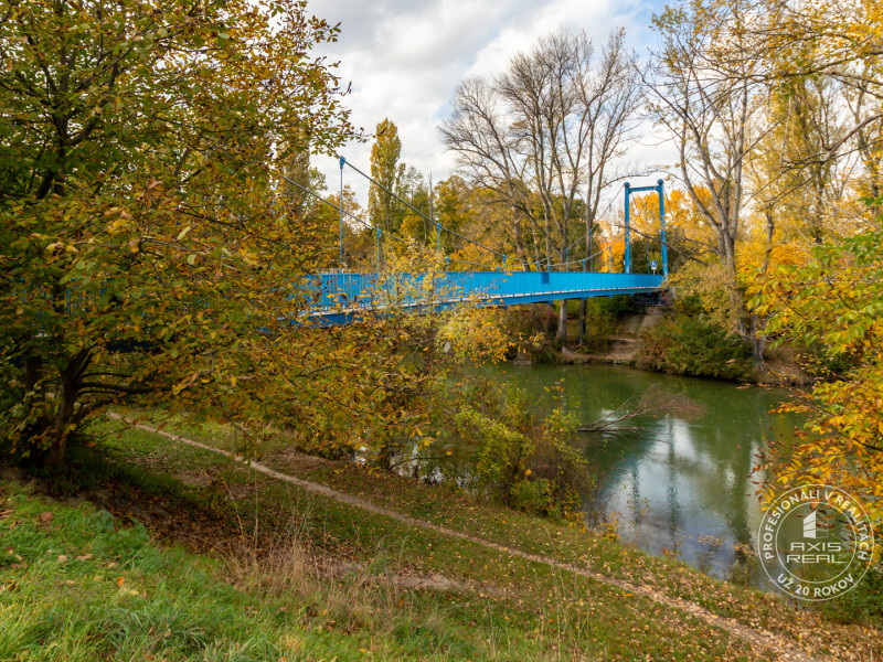  SVETLÝ 2-izbový byt v PÔVODNOM STAVE, BA II., Estónska ul.