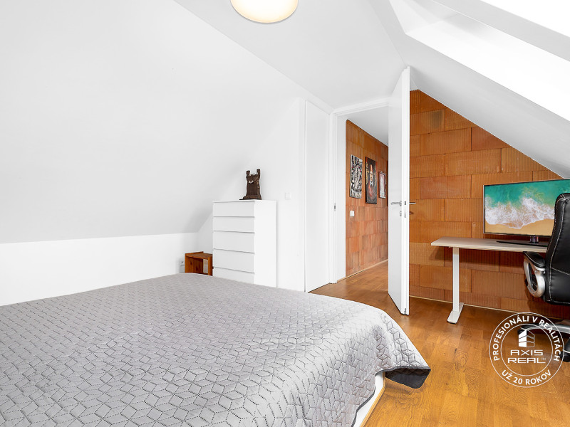  ŠTÝLOVÝ 3-izbový MEZONET s  DVOMI TERASAMI pri NC Nivy