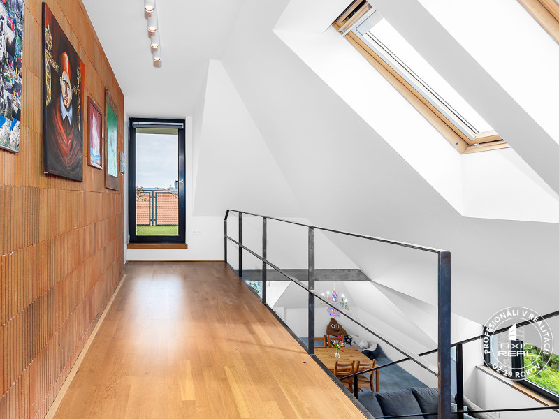  ŠTÝLOVÝ 3-izbový MEZONET s  DVOMI TERASAMI pri NC Nivy