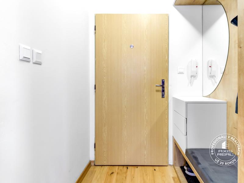 Rent 2-Bedroom apartment, LOGGIA, PARKING, Bratislava, Cabanova