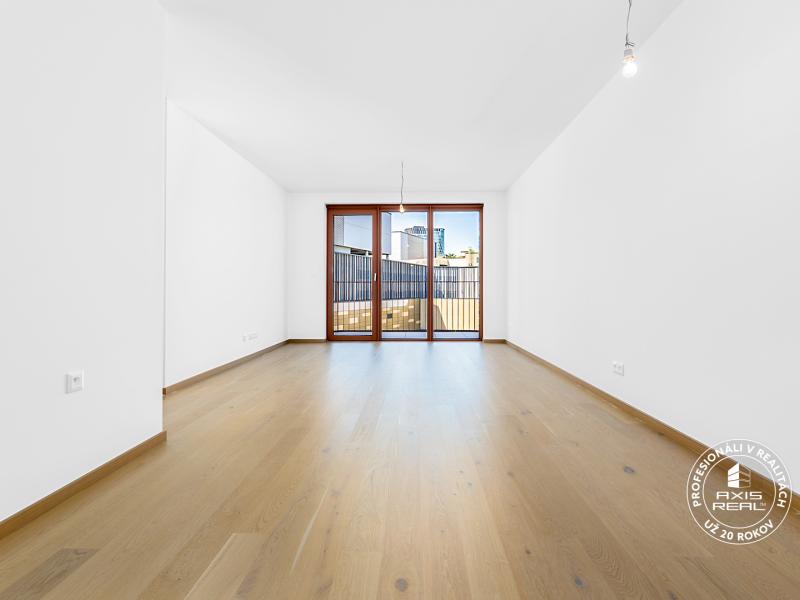  2-izb. byt s balkónom, ZWIRN, BA II. Ružinov, Svätoplukova