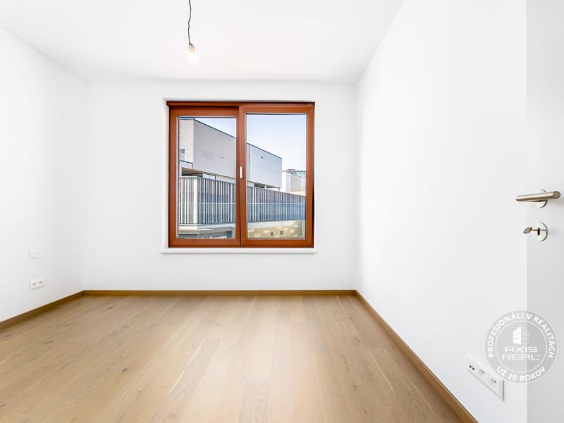  2-izb. byt s balkónom, ZWIRN, BA II. Ružinov, Svätoplukova