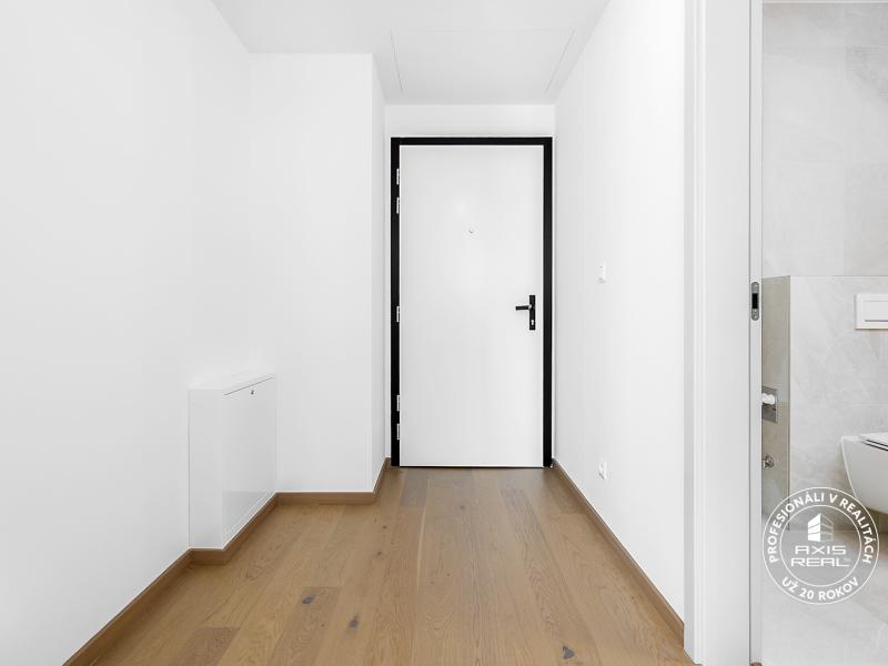  2-izb. byt s balkónom, ZWIRN, BA II. Ružinov, Svätoplukova