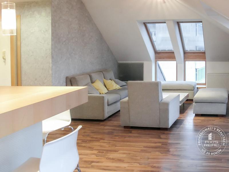 2-izb. byt, KRÁSNY VÝHĽAD, BA. Staré Mesto, Vajanského ul.