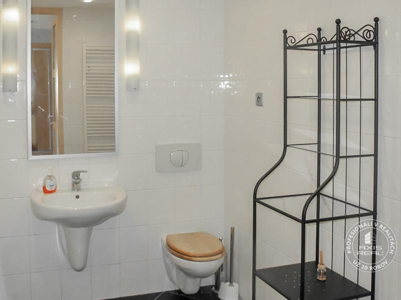 2-izb. byt, KRÁSNY VÝHĽAD, BA. Staré Mesto, Vajanského ul.