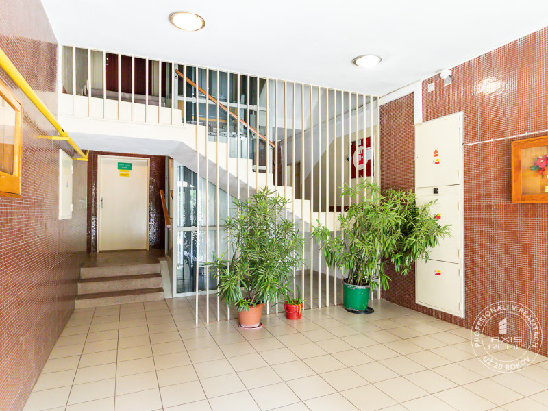  Pekná štýlová garsónka, PIVNICA, BA I SM, Slávičie údolie