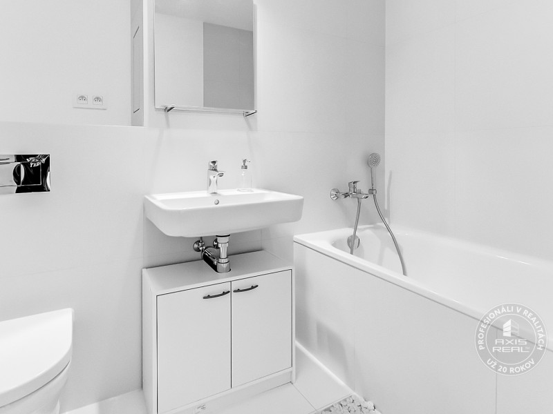  Novostavba GUTHAUS úplne nový zariadený 1-izb. byt, balkón